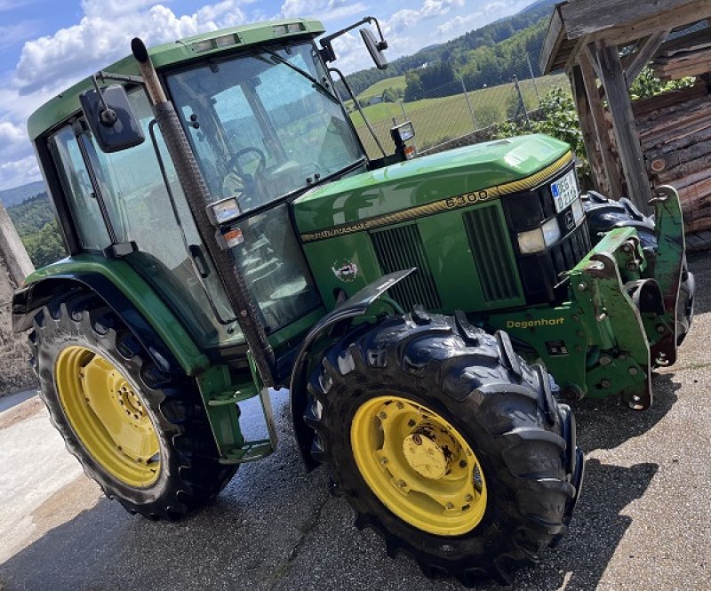 Traktor van het type John Deere 6300, Gebrauchtmaschine in Außernzell (Foto 1)