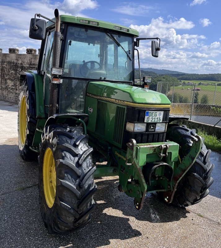 Traktor van het type John Deere 6300, Gebrauchtmaschine in Außernzell (Foto 2)