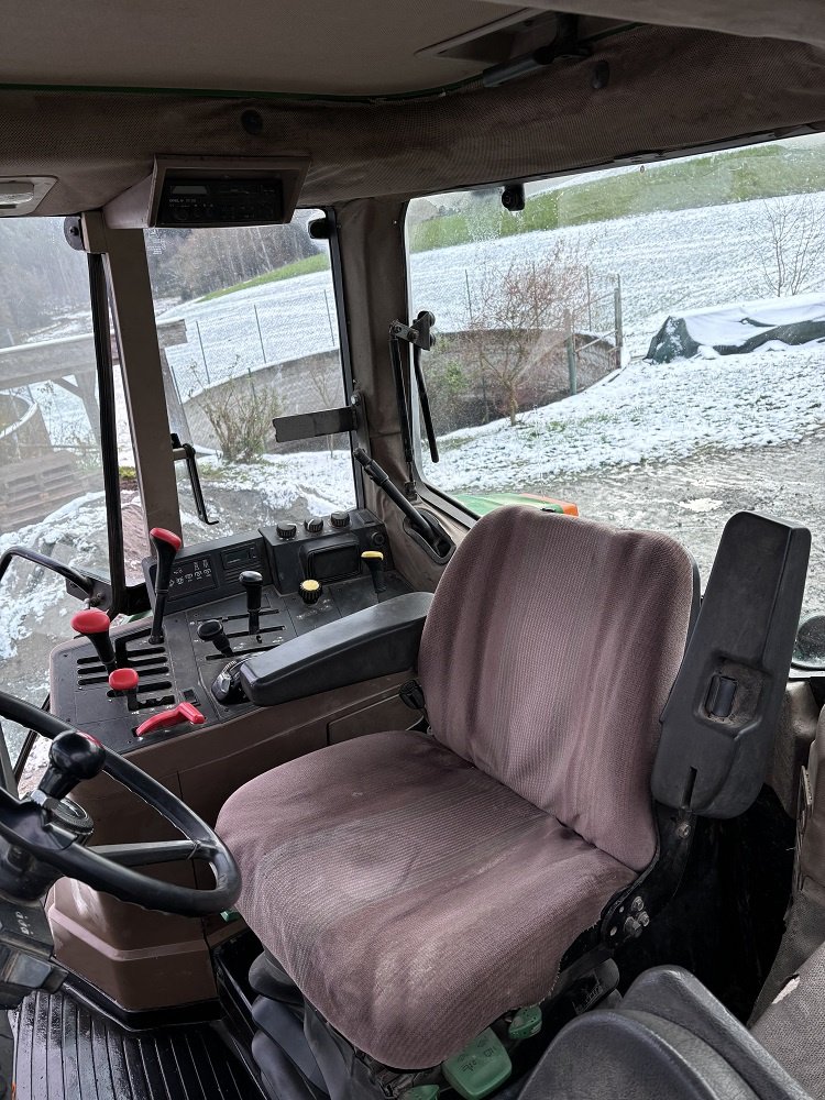 Traktor van het type John Deere 6300, Gebrauchtmaschine in Außernzell (Foto 3)