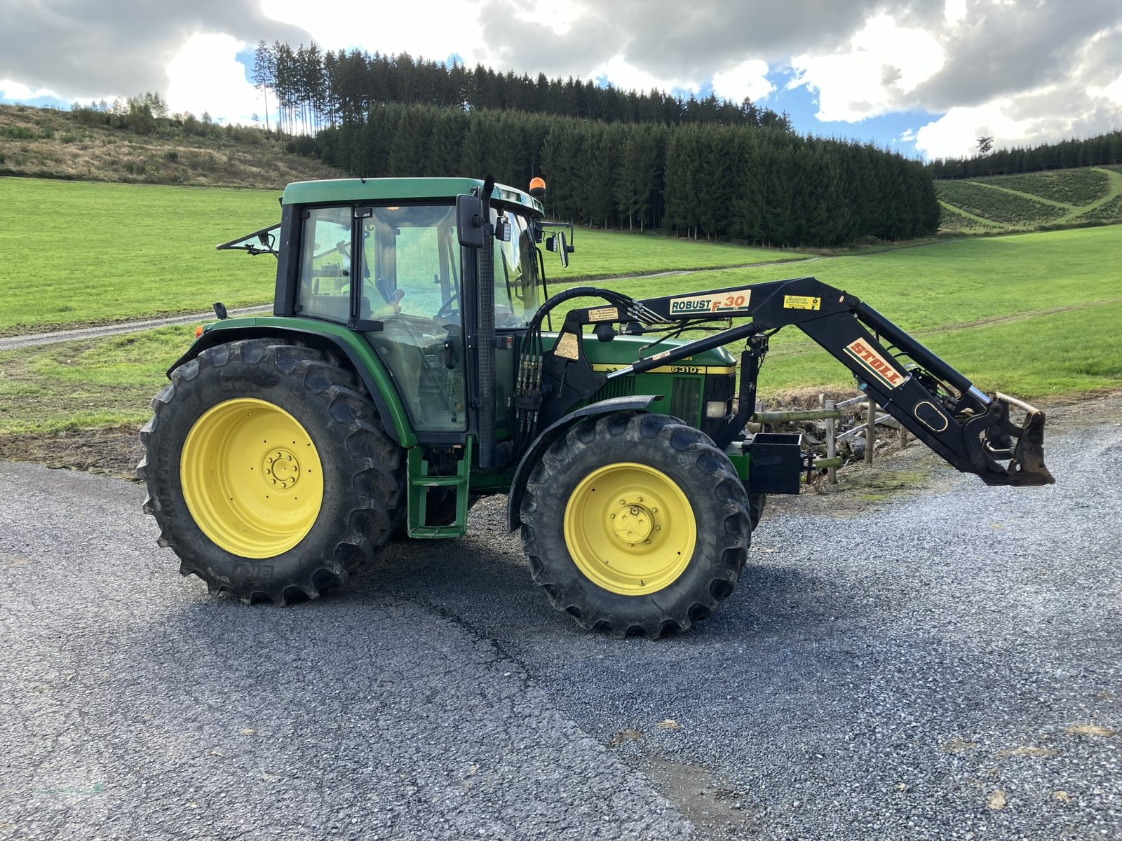 Traktor des Typs John Deere 6310 Premium, Gebrauchtmaschine in Marsberg (Bild 1)