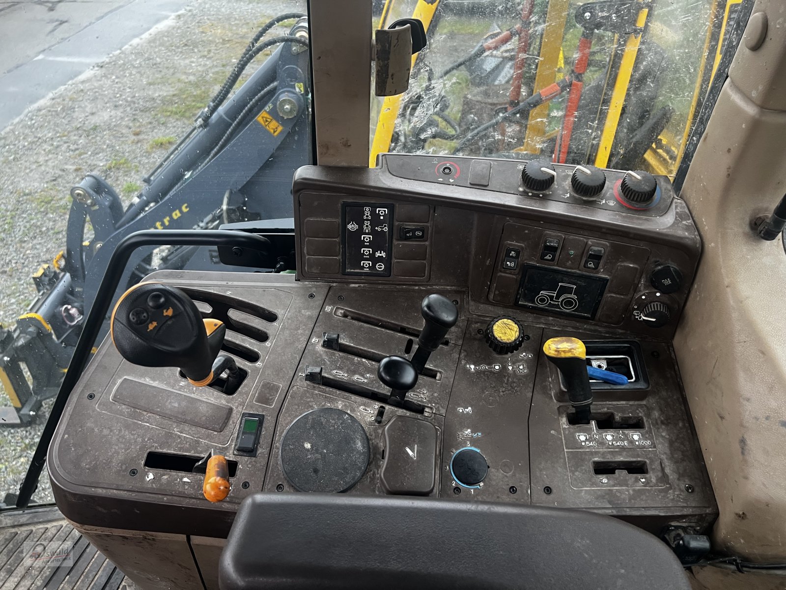 Traktor van het type John Deere 6310, Gebrauchtmaschine in Regen (Foto 7)