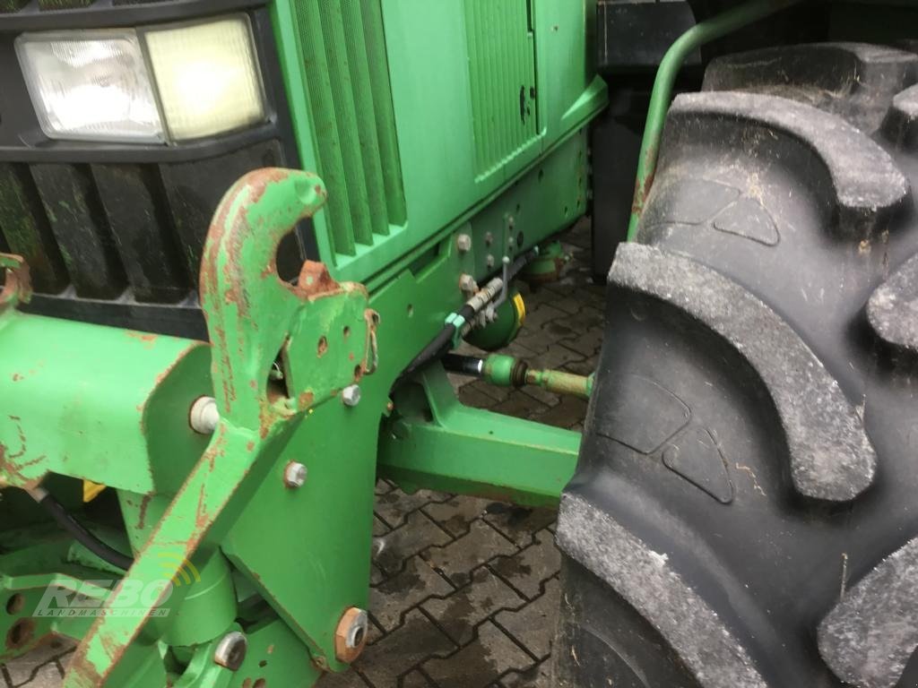 Traktor van het type John Deere 6310, Gebrauchtmaschine in Neuenkirchen-Vörden (Foto 17)