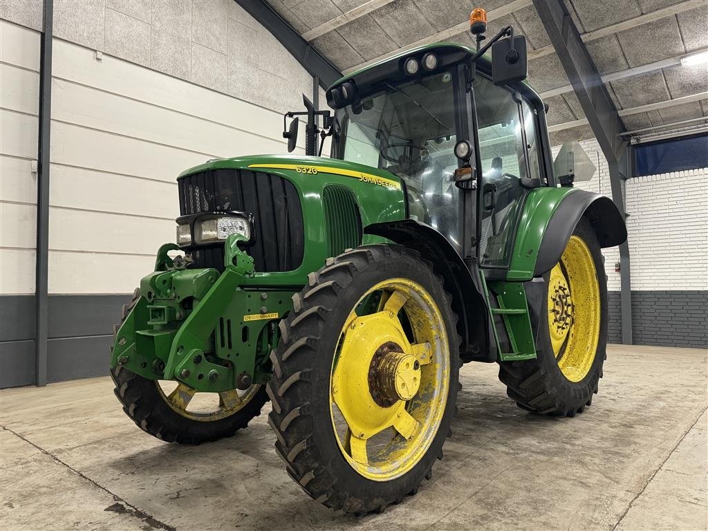 Traktor du type John Deere 6320 Frontlift og Pto, Gebrauchtmaschine en Haderup (Photo 4)