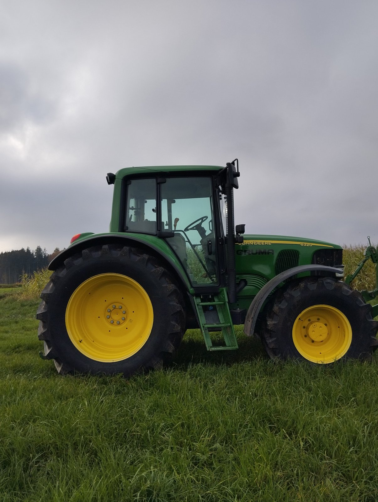 Traktor типа John Deere 6320  Premium, Gebrauchtmaschine в Diedorf (Фотография 4)