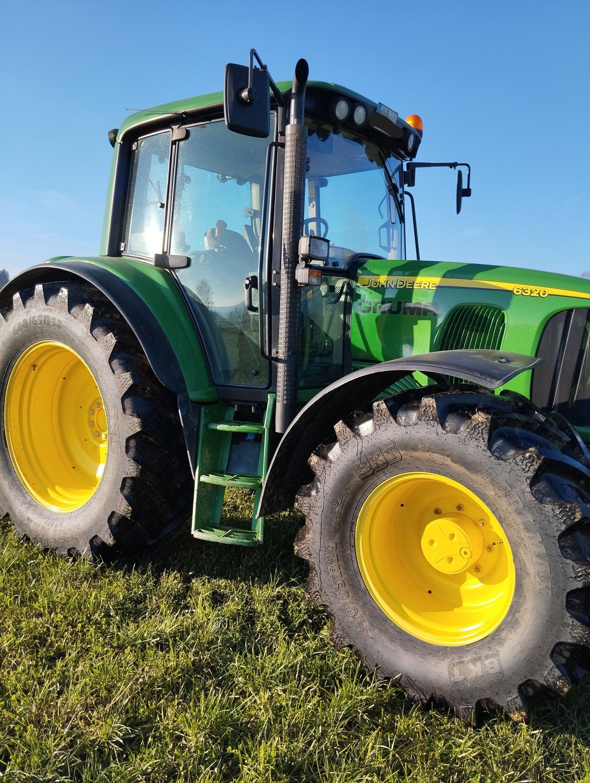 Traktor типа John Deere 6320  Premium, Gebrauchtmaschine в Diedorf (Фотография 11)