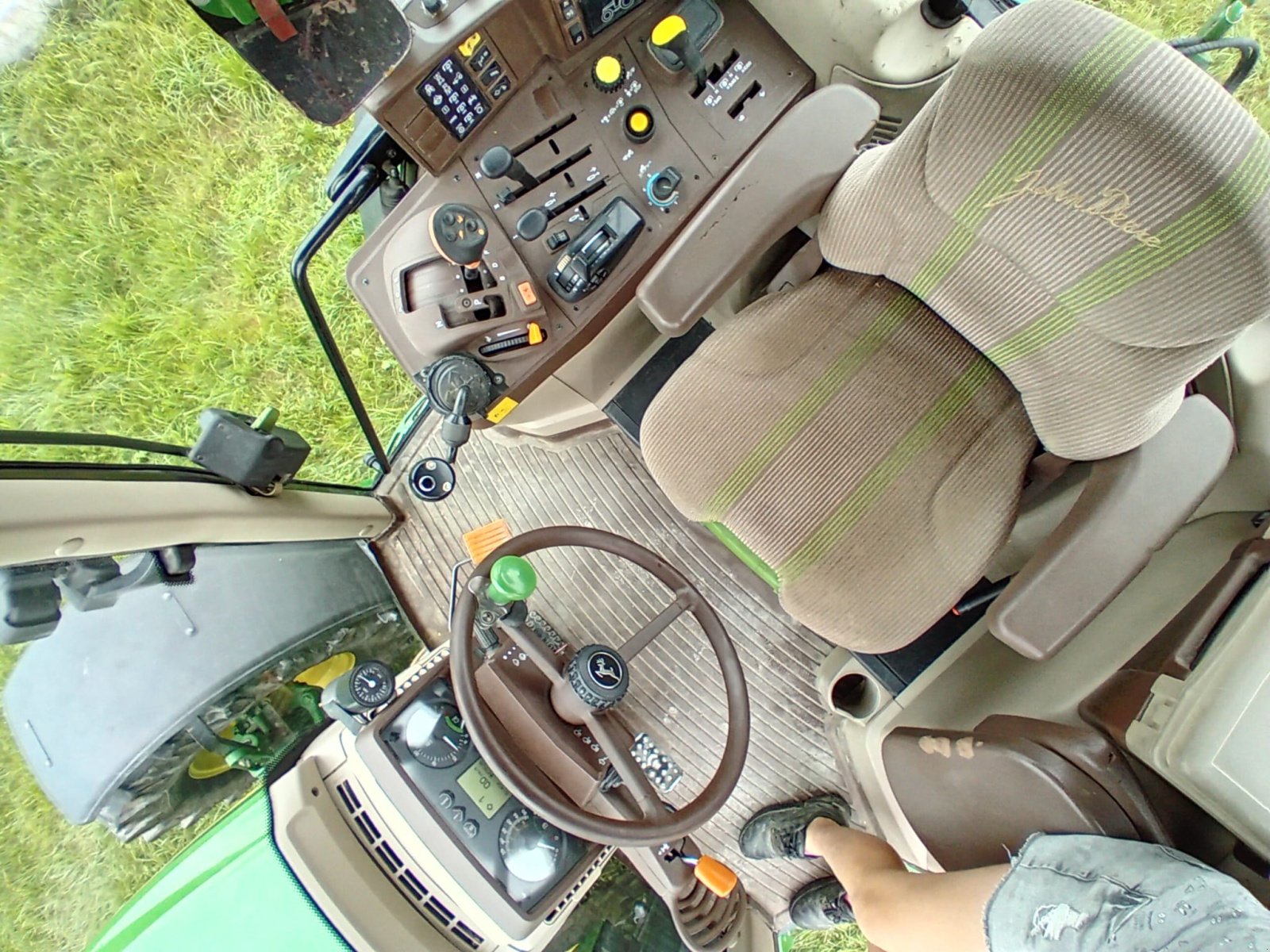 Traktor типа John Deere 6320  Premium, Gebrauchtmaschine в Maitenbeth (Фотография 17)