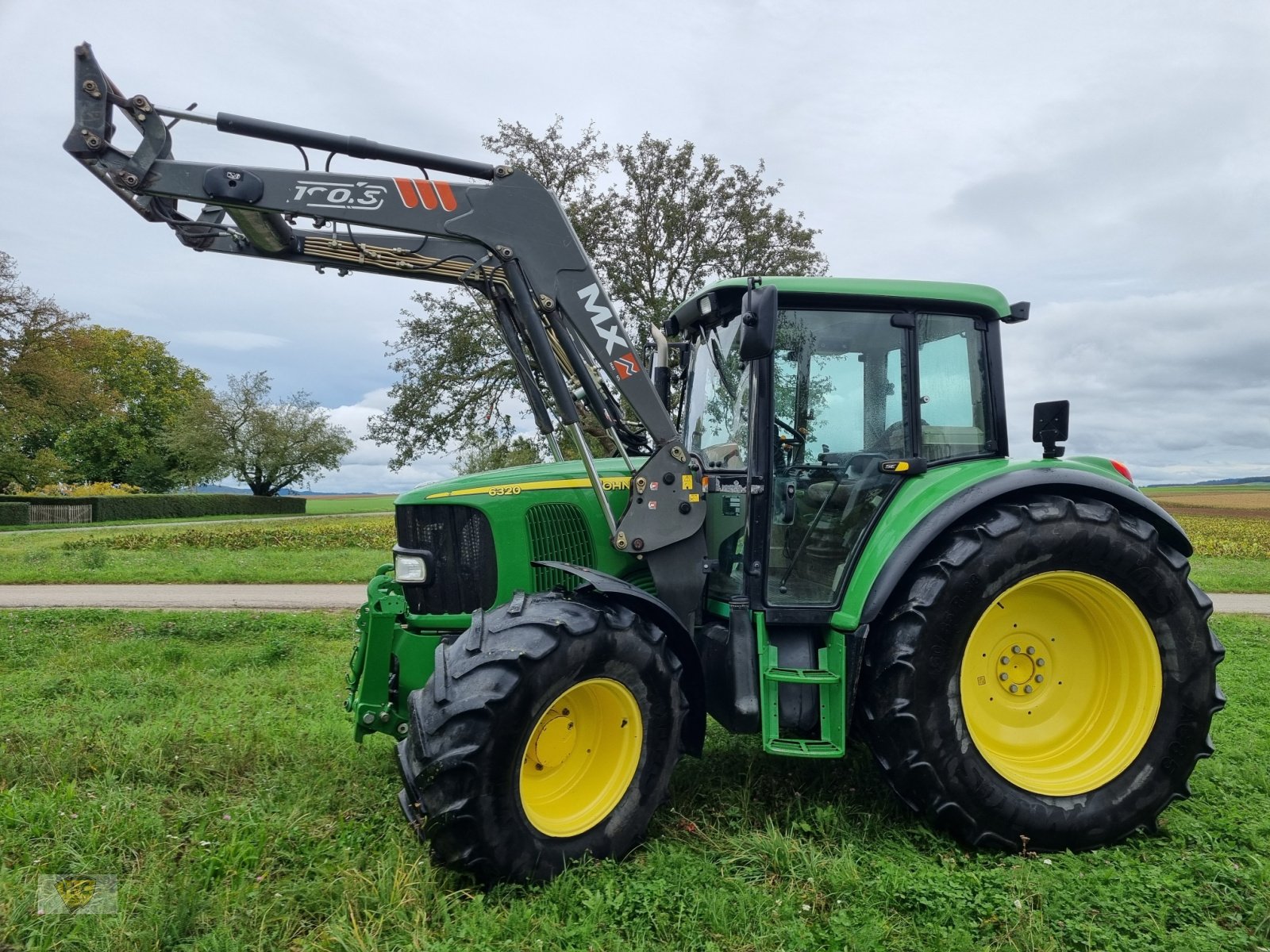 Traktor des Typs John Deere 6320, Gebrauchtmaschine in Willanzheim (Bild 2)