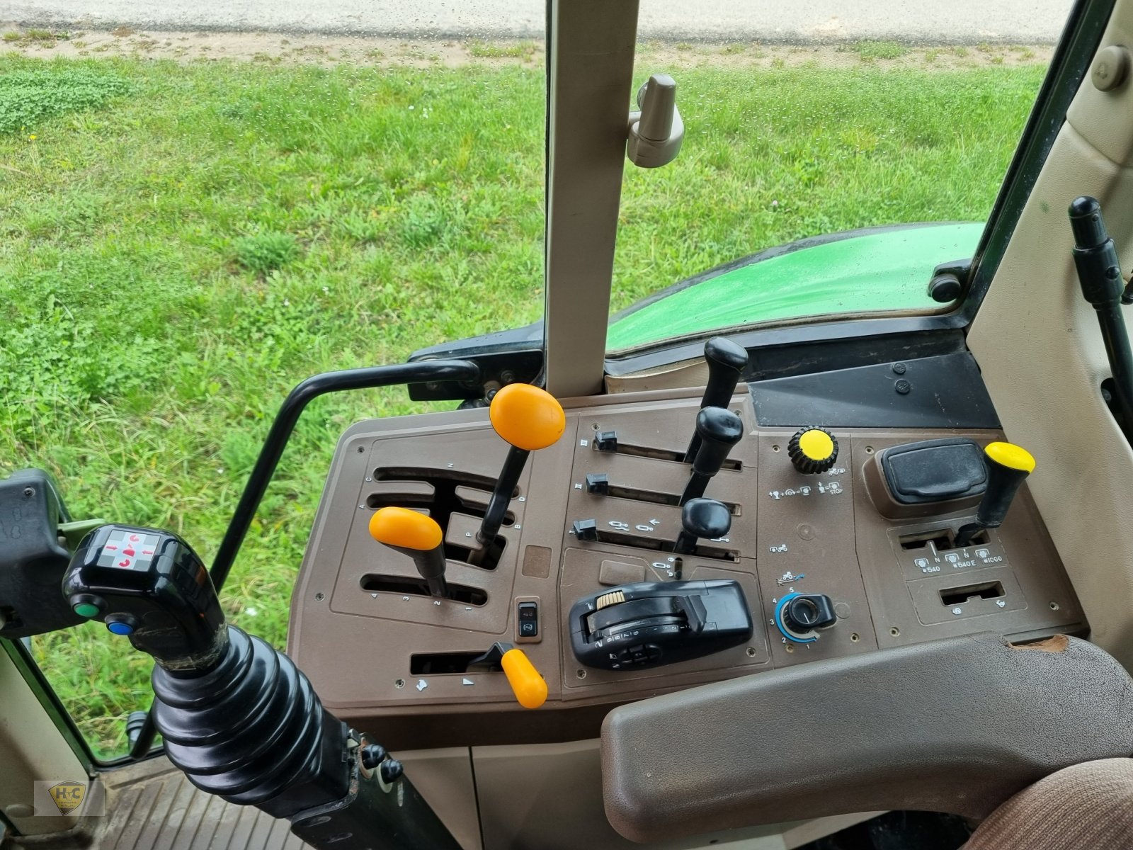 Traktor типа John Deere 6320, Gebrauchtmaschine в Willanzheim (Фотография 12)