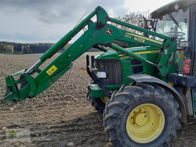 Traktor des Typs John Deere 6330 *erst 3200 Stunden*, Gebrauchtmaschine in Salsitz (Bild 3)