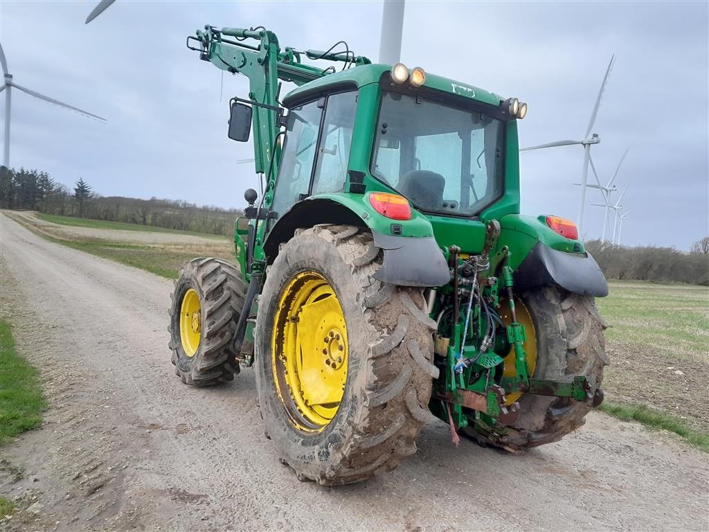 Traktor del tipo John Deere 6330 Premium PQ med JD 653 frontlæsser affjedret foraksel, Gebrauchtmaschine en Skive (Imagen 3)