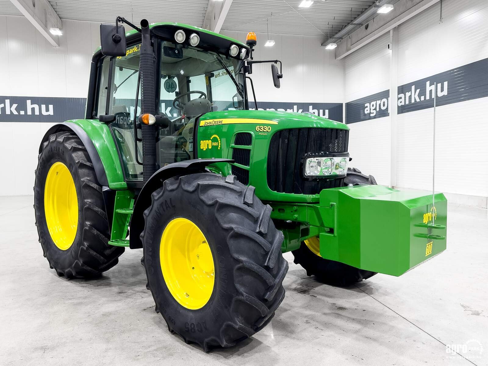 Traktor Türe ait John Deere 6330 Premium, Gebrauchtmaschine içinde Csengele (resim 2)