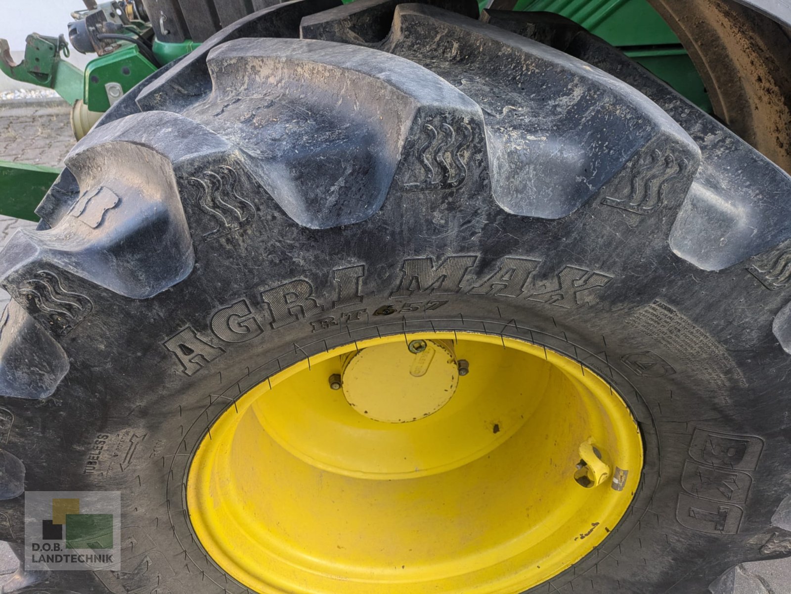 Traktor van het type John Deere 6330 Premium, Gebrauchtmaschine in Leiblfing (Foto 9)