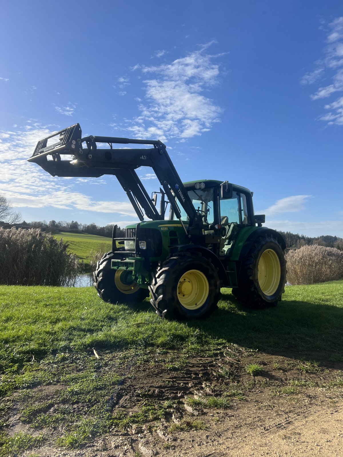 Traktor типа John Deere 6330 Premium, Gebrauchtmaschine в Weilheim (Фотография 3)