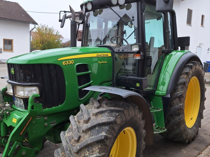 Traktor des Typs John Deere 6330 Standard, Gebrauchtmaschine in Ruhstorf (Bild 1)