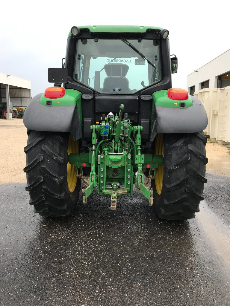 Traktor des Typs John Deere 6330 STD, Gebrauchtmaschine in MORLHON LE HAUT (Bild 4)