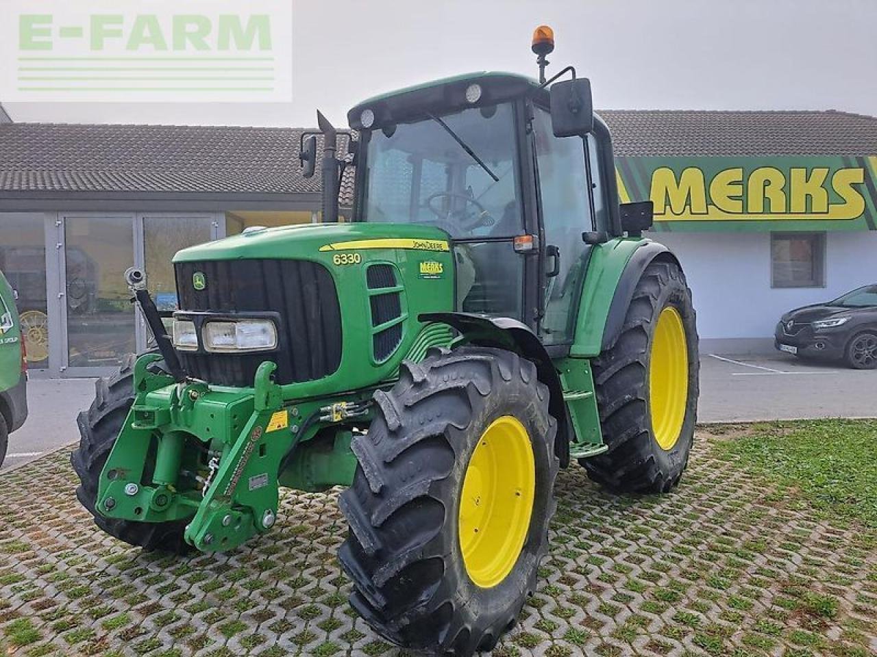 Traktor του τύπου John Deere 6330, Gebrauchtmaschine σε GROBELNO (Φωτογραφία 1)