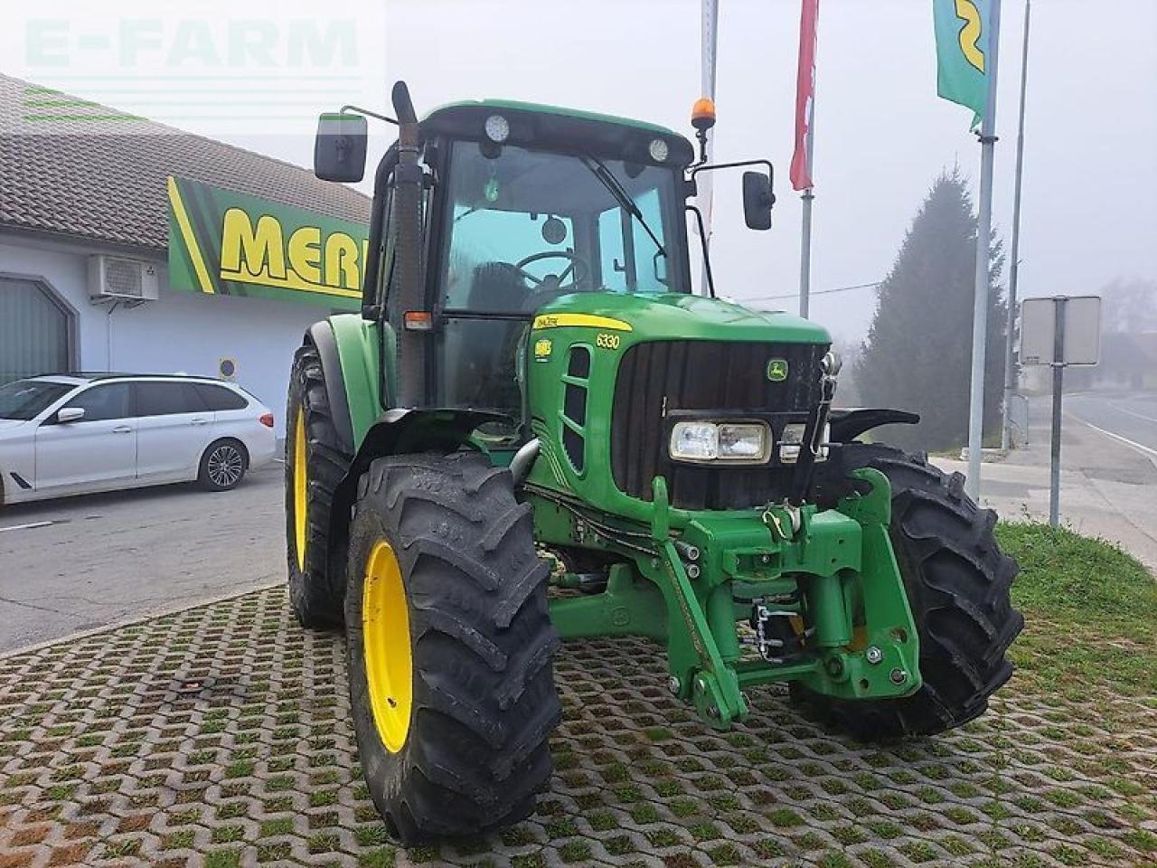 Traktor tip John Deere 6330, Gebrauchtmaschine in GROBELNO (Poză 3)