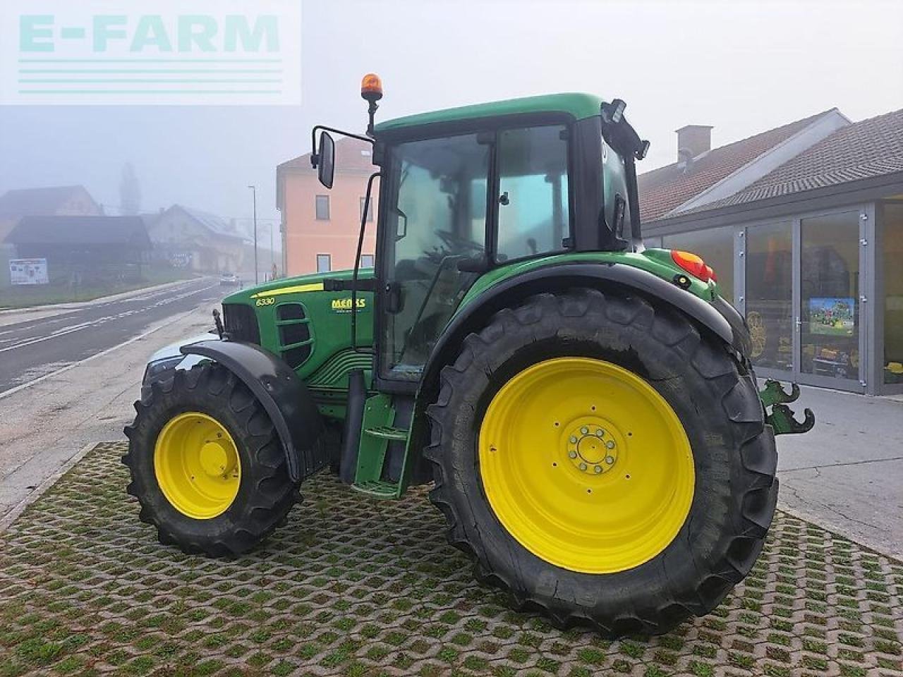 Traktor tip John Deere 6330, Gebrauchtmaschine in GROBELNO (Poză 9)