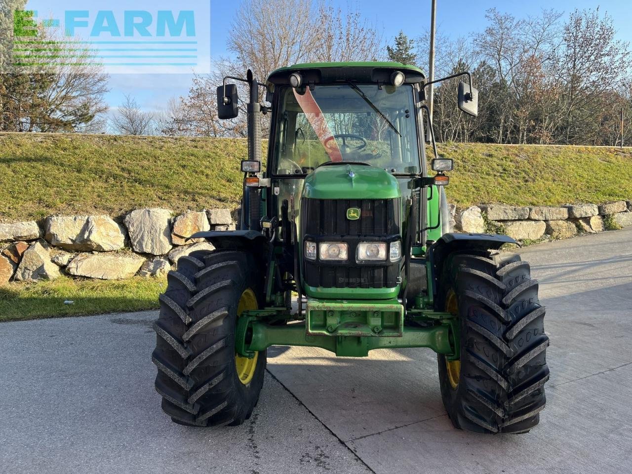 Traktor типа John Deere 6330, Gebrauchtmaschine в ST. PÖLTEN (Фотография 2)