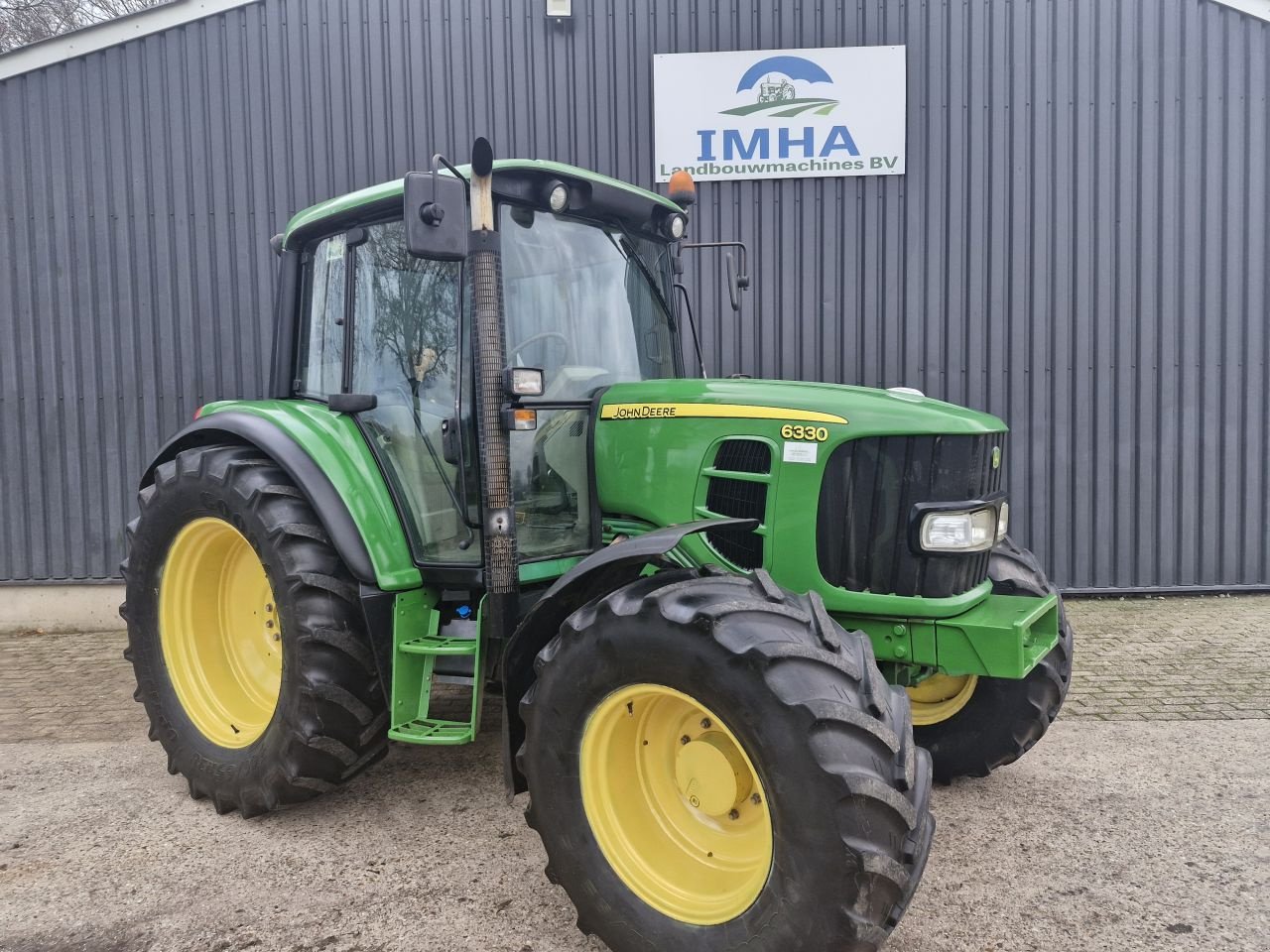 Traktor van het type John Deere 6330, Gebrauchtmaschine in Daarle (Foto 1)