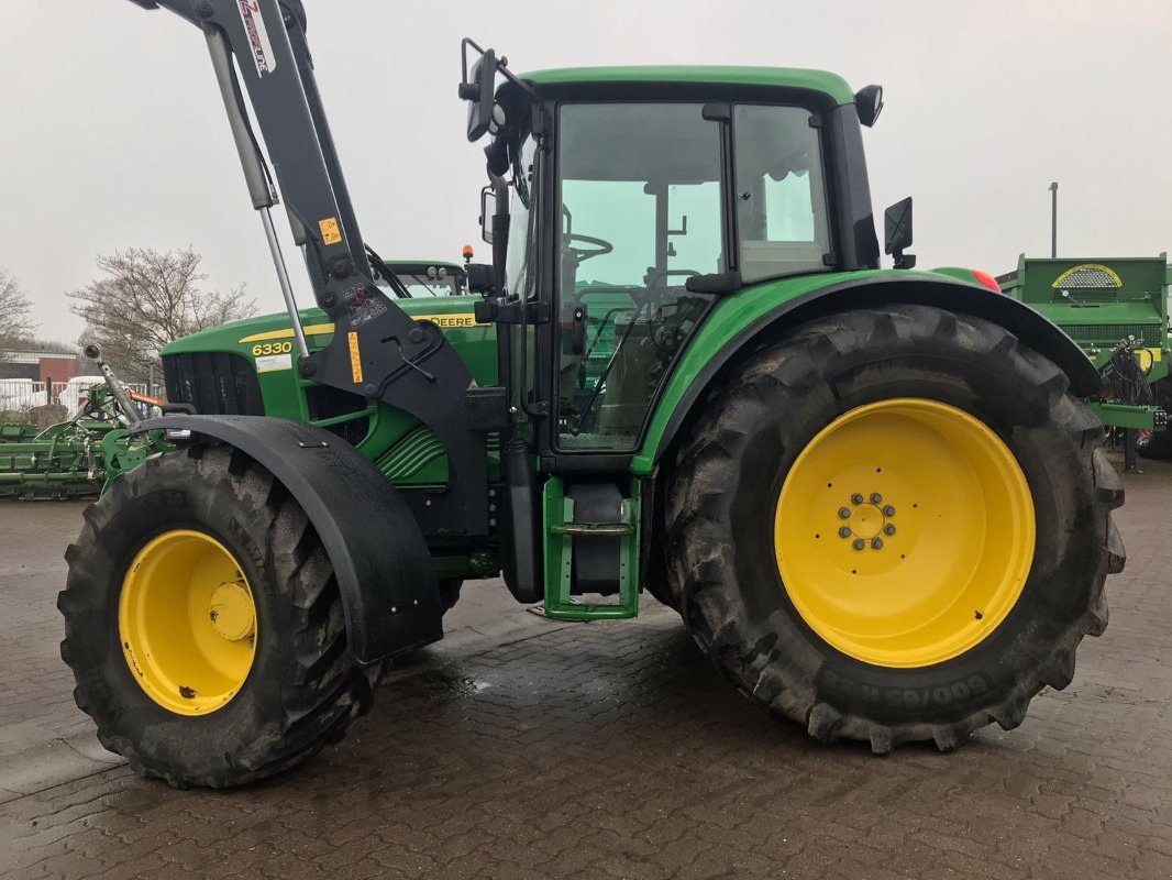 Traktor typu John Deere 6330, Gebrauchtmaschine v Elmenhorst-Lanken (Obrázok 4)