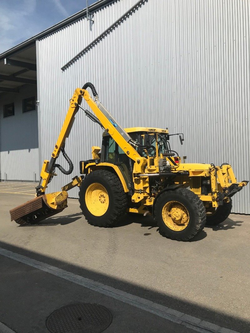 Traktor of the type John Deere 6400, Gebrauchtmaschine in Henau (Picture 1)