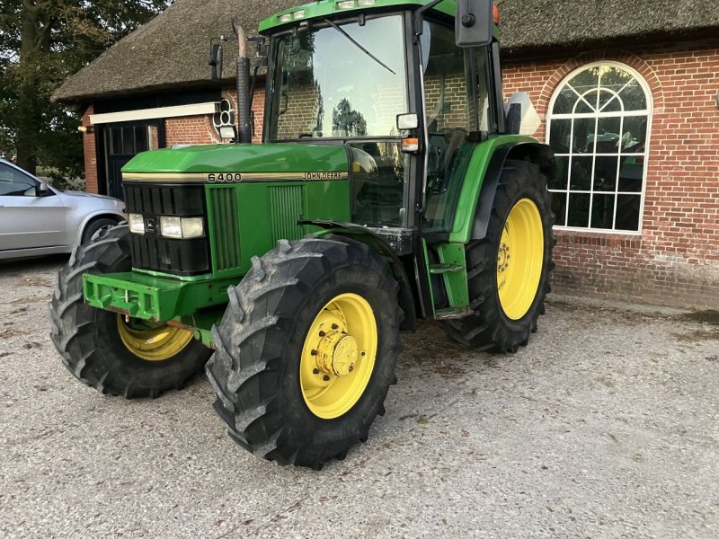 Traktor of the type John Deere 6400, Gebrauchtmaschine in St. - Jacobiparochie