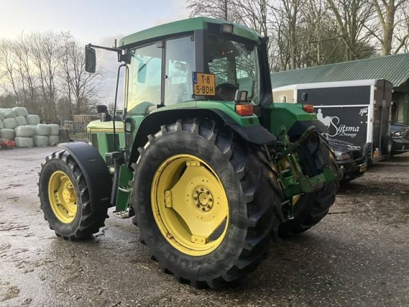 Traktor van het type John Deere 6400, Gebrauchtmaschine in St. - Jacobiparochie (Foto 4)