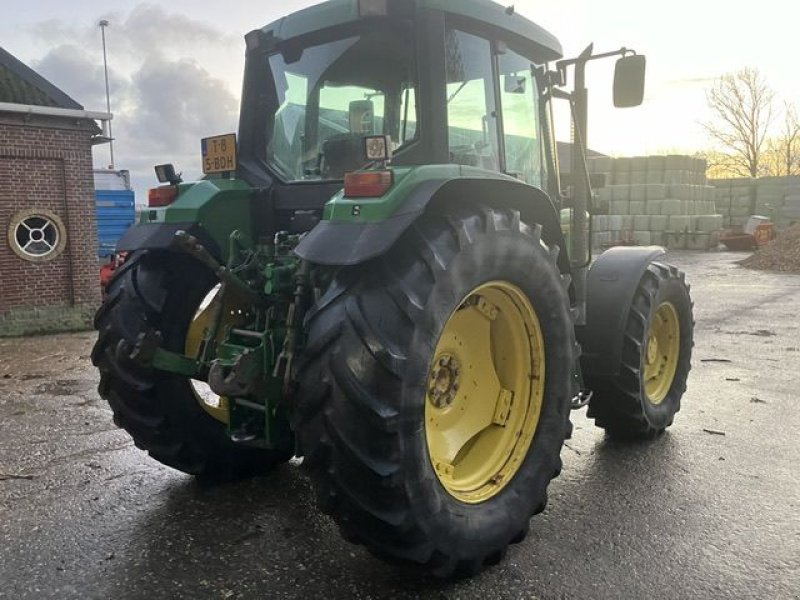 Traktor van het type John Deere 6400, Gebrauchtmaschine in St. - Jacobiparochie (Foto 3)