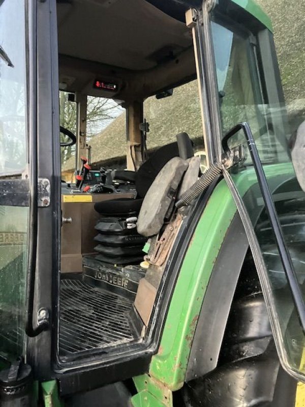 Traktor van het type John Deere 6400, Gebrauchtmaschine in St. - Jacobiparochie (Foto 9)