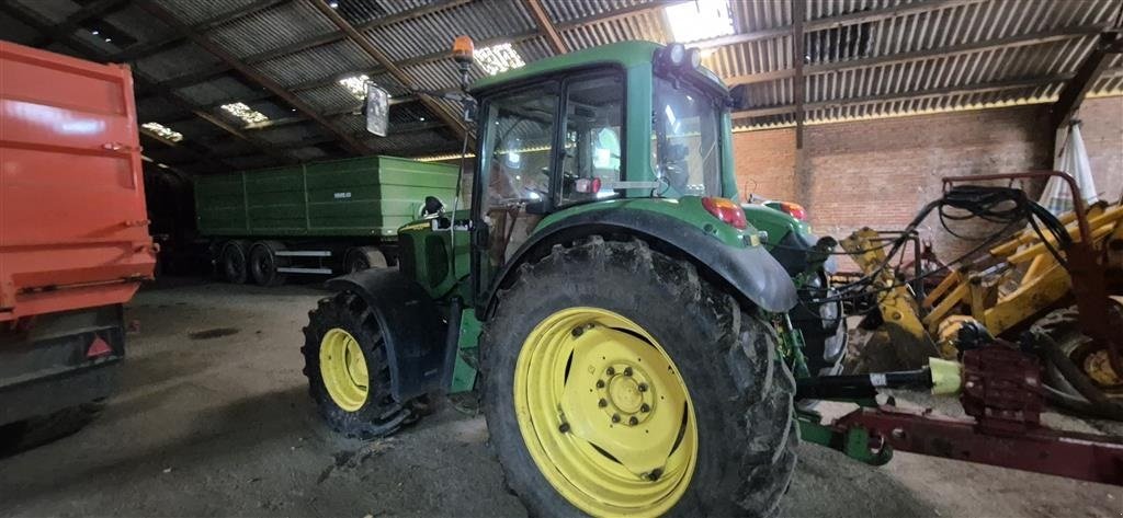 Traktor типа John Deere 6420, Gebrauchtmaschine в Ringkøbing (Фотография 3)