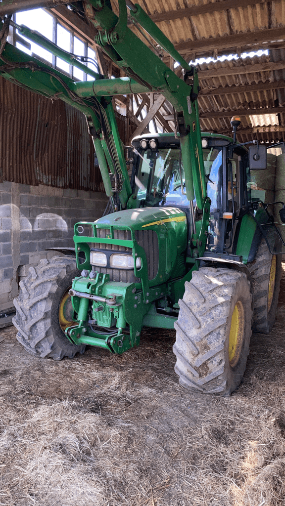 Traktor del tipo John Deere 6420, Gebrauchtmaschine en CINTHEAUX (Imagen 1)