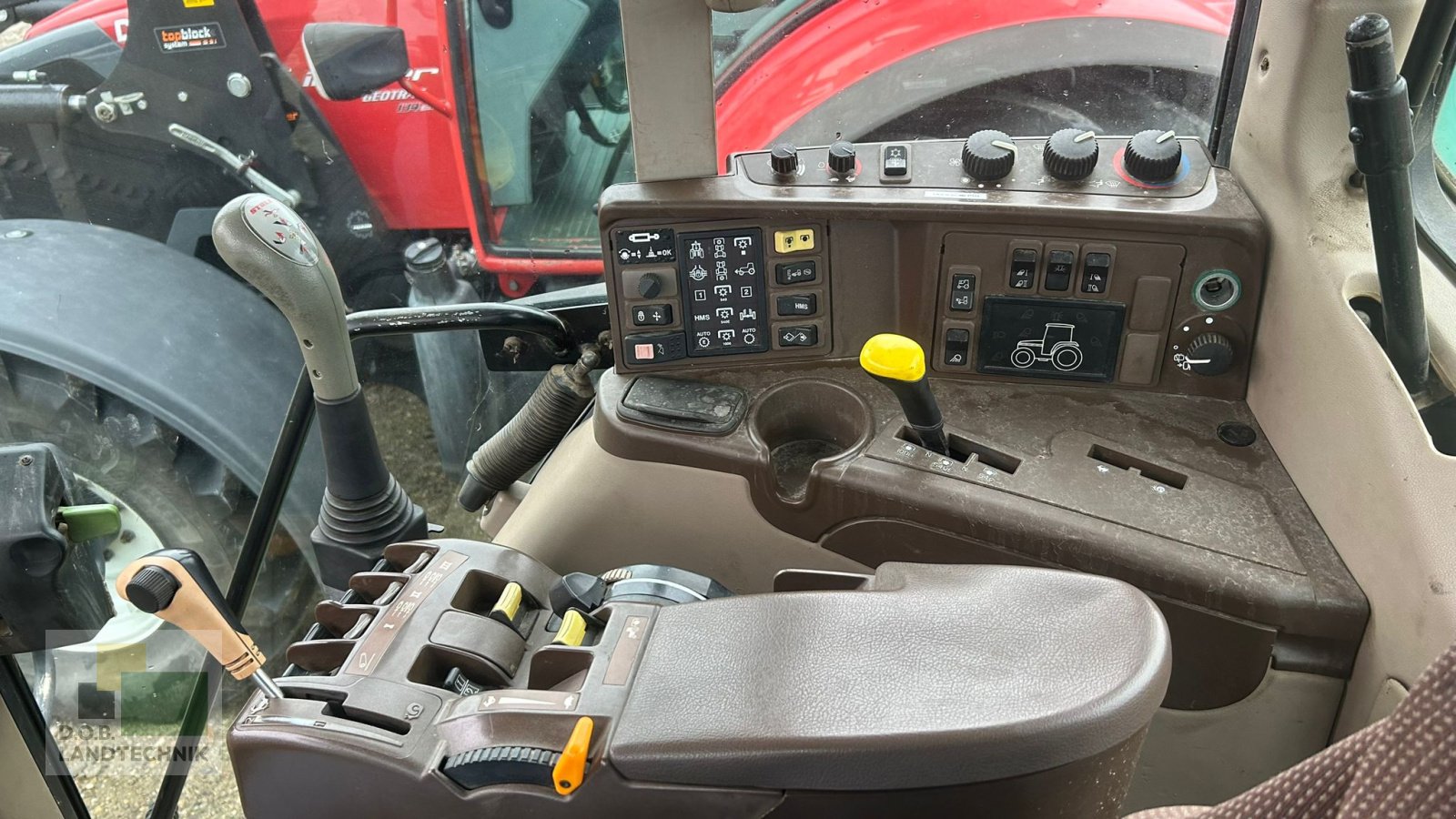 Traktor van het type John Deere 6420, Gebrauchtmaschine in Regensburg (Foto 20)