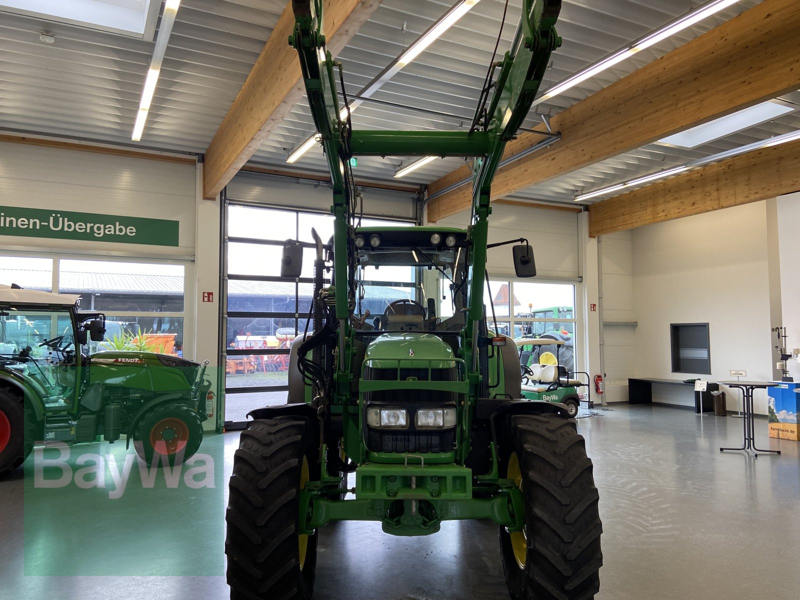 Traktor типа John Deere 6420, Gebrauchtmaschine в Bamberg (Фотография 4)