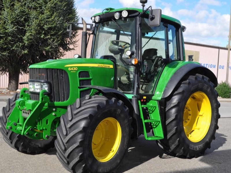 Traktor des Typs John Deere 6430, Gebrauchtmaschine in Grolley