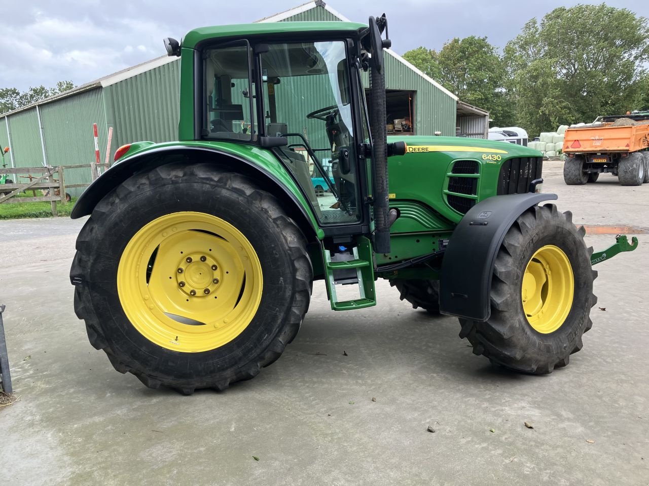 Traktor du type John Deere 6430, Gebrauchtmaschine en St. - Jacobiparochie (Photo 4)