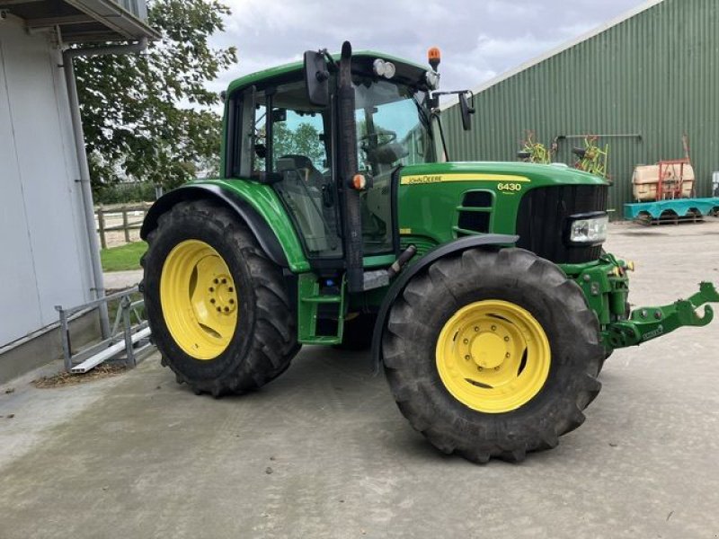 Traktor van het type John Deere 6430, Gebrauchtmaschine in St. - Jacobiparochie (Foto 3)