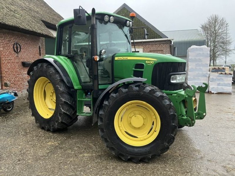 Traktor typu John Deere 6430, Gebrauchtmaschine v St. - Jacobiparochie (Obrázek 3)