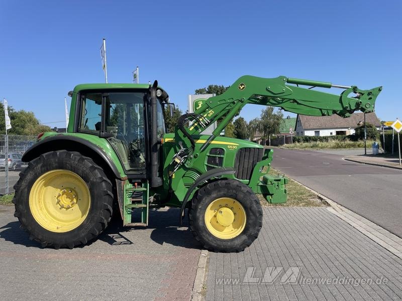 Traktor des Typs John Deere 6530 Premium, Gebrauchtmaschine in Sülzetal OT Altenweddingen (Bild 2)