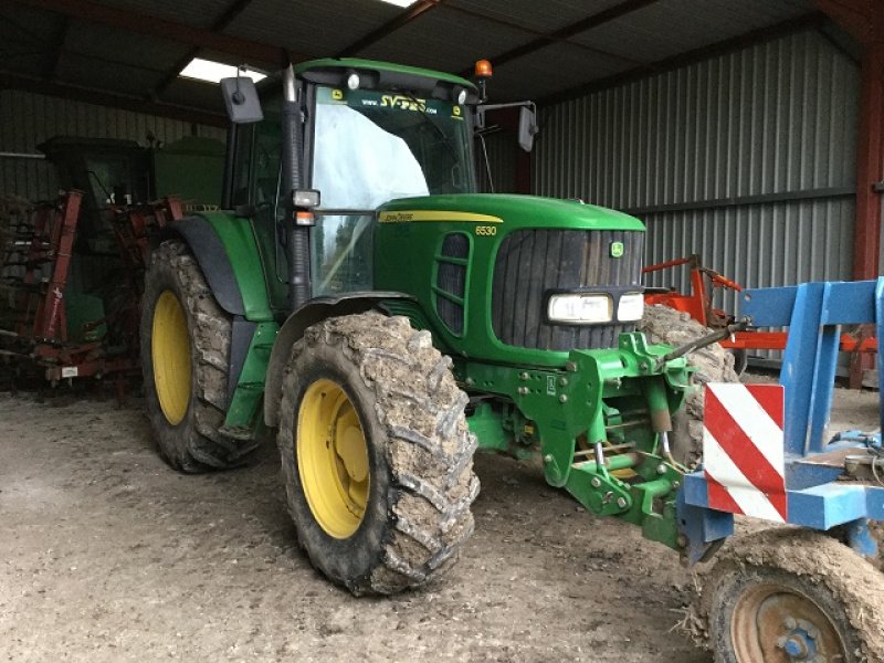 Traktor tip John Deere 6530, Gebrauchtmaschine in PITHIVIERS Cedex (Poză 2)