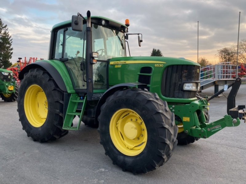 Traktor типа John Deere 6530, Gebrauchtmaschine в ESCAUDOEUVRES (Фотография 3)