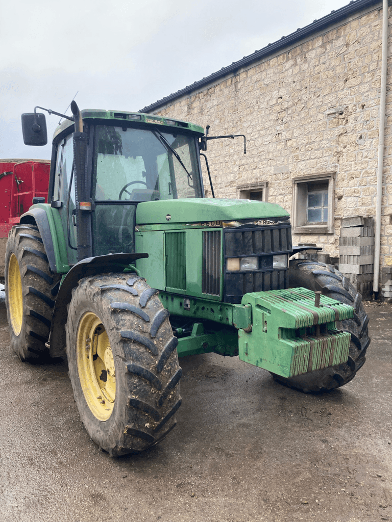 Traktor Türe ait John Deere 6600, Gebrauchtmaschine içinde CINTHEAUX (resim 1)