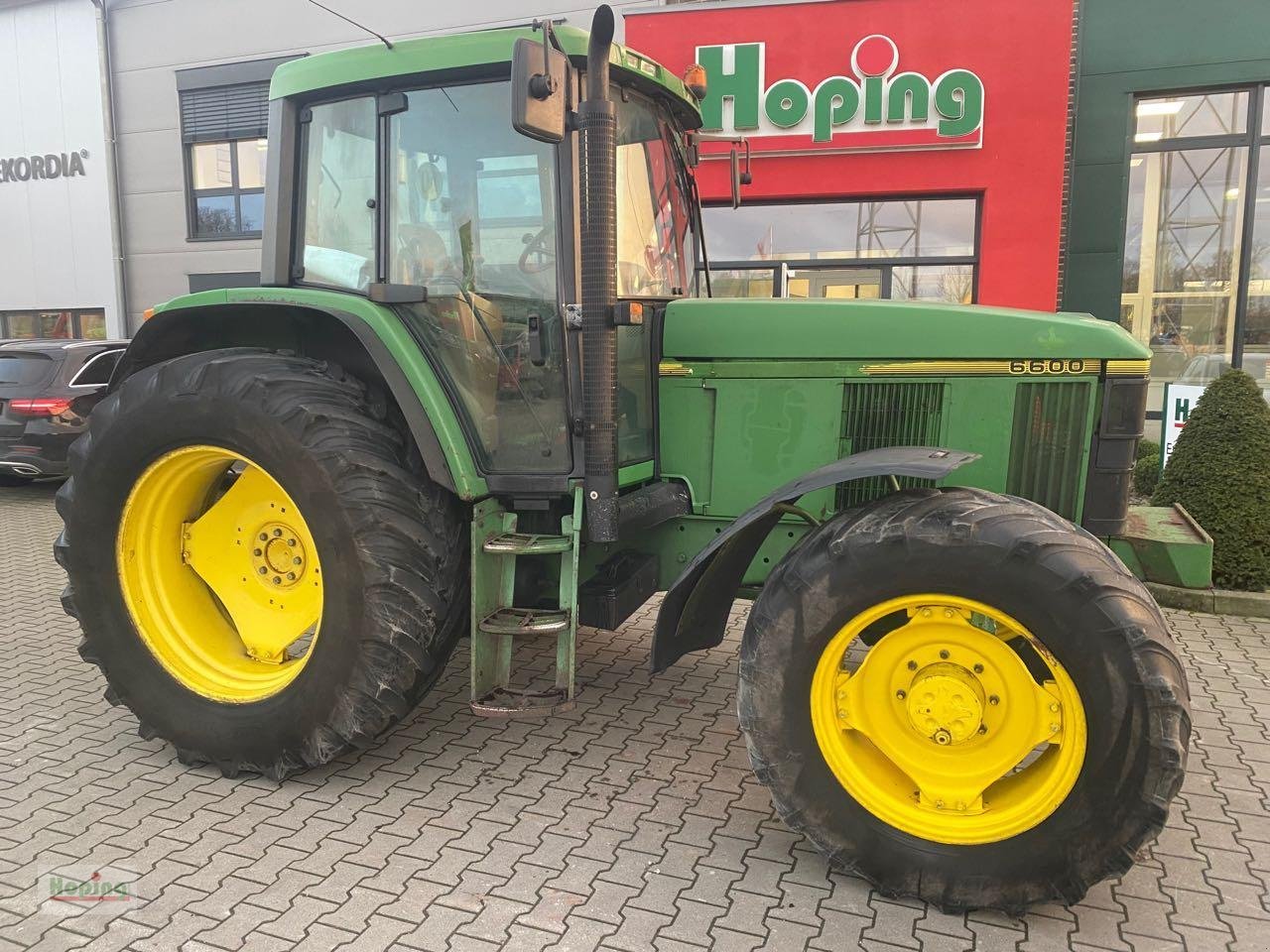 Traktor van het type John Deere 6600, Gebrauchtmaschine in Bakum (Foto 1)