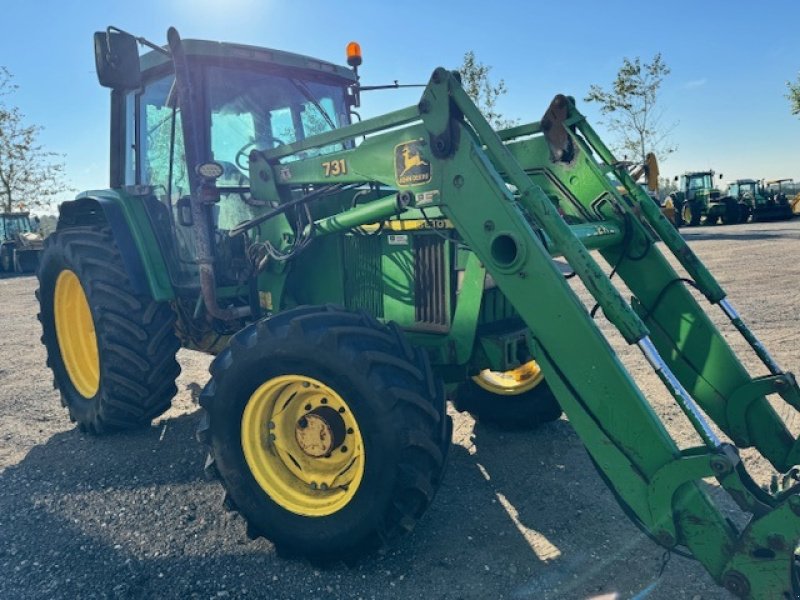 Traktor des Typs John Deere 6610  PowrQuad M. JD 732 FRONTLÆSSER, Gebrauchtmaschine in Dronninglund (Bild 4)