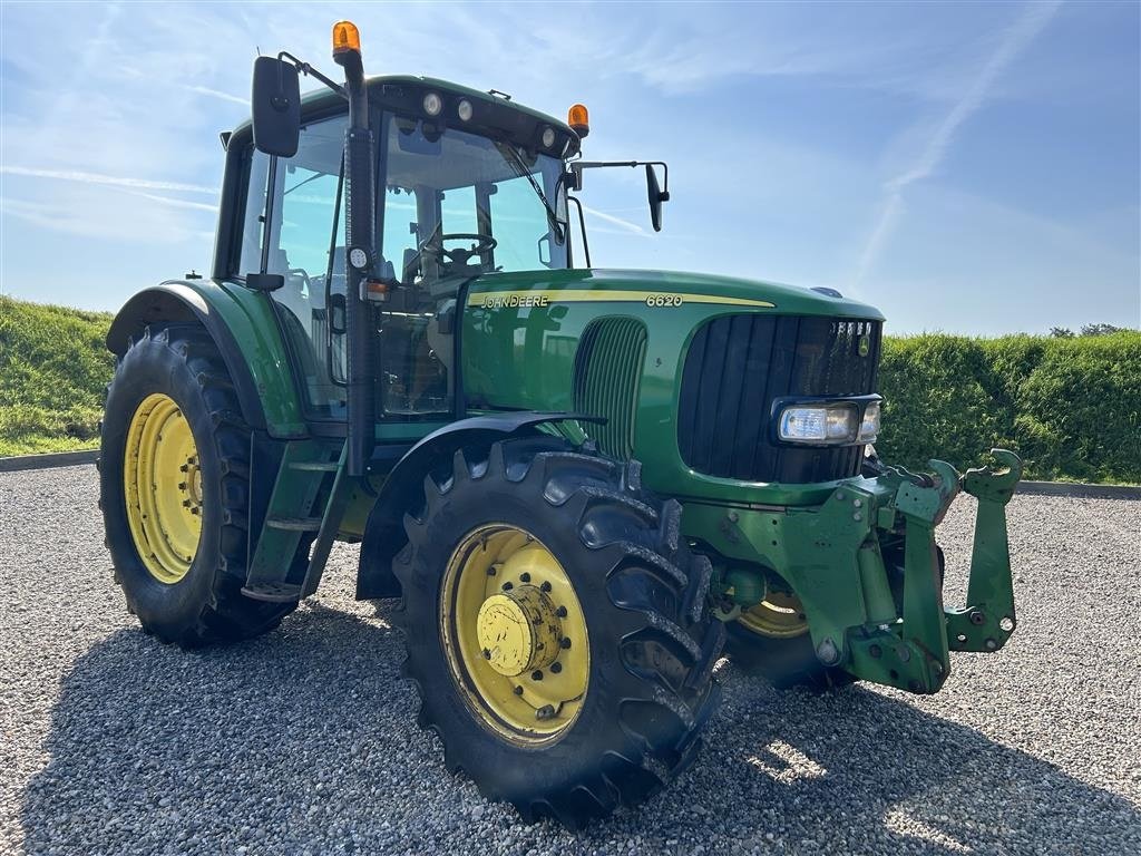 Traktor des Typs John Deere 6620 Autopower & frontlift Front pto, Gebrauchtmaschine in Støvring (Bild 2)