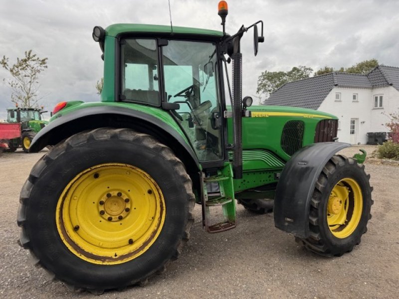 Traktor of the type John Deere 6620 Autopower & frontlift TLA AFFHEDRET FORAKSEL, Gebrauchtmaschine in Dronninglund (Picture 7)