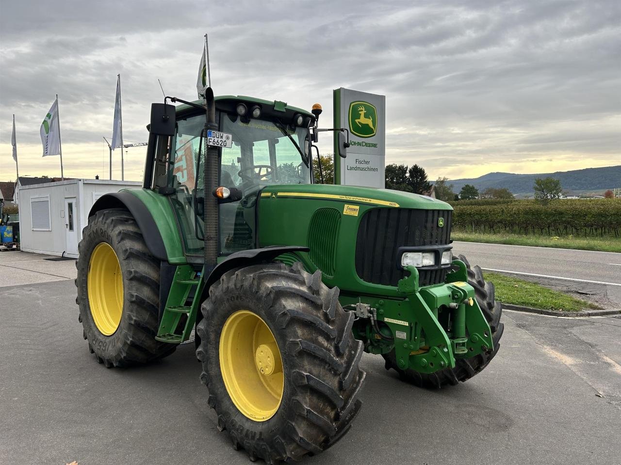 Traktor van het type John Deere 6620 Motor Getriebe neu, Gebrauchtmaschine in Niederkirchen (Foto 1)