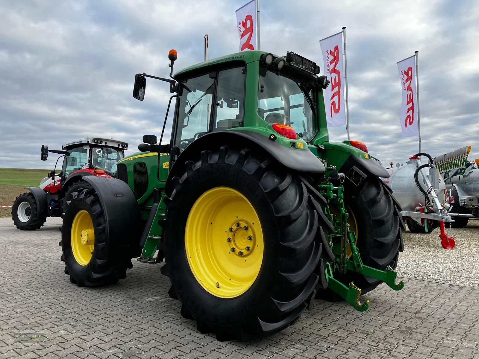 Traktor des Typs John Deere 6620 Premium, Gebrauchtmaschine in Aurolzmünster (Bild 5)