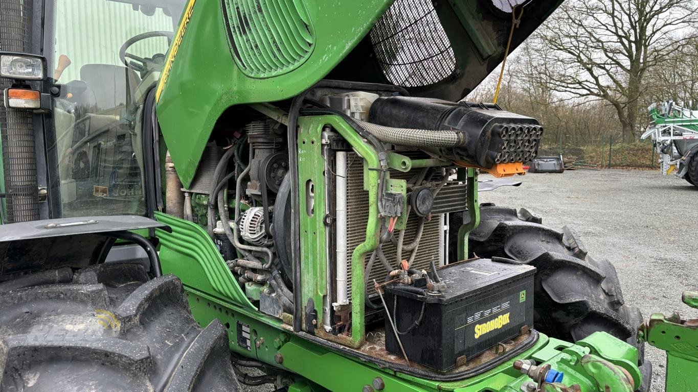 Traktor des Typs John Deere 6620, Gebrauchtmaschine in Aurich (Bild 16)