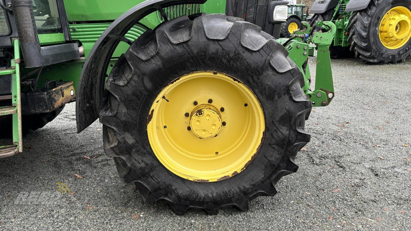 Traktor des Typs John Deere 6620, Gebrauchtmaschine in Aurich (Bild 21)